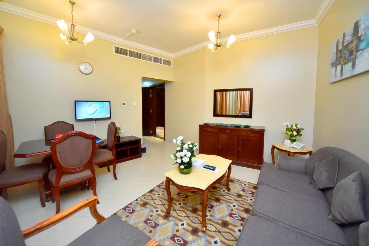 Emirates Stars Hotel Apartments Sharjah Exterior foto