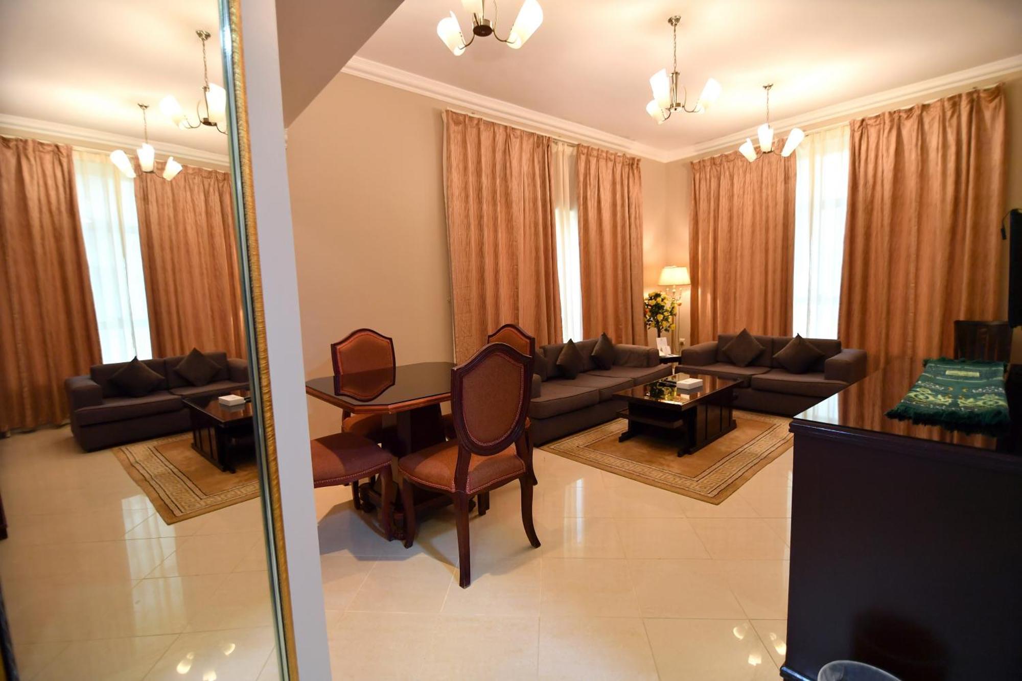 Emirates Stars Hotel Apartments Sharjah Exterior foto